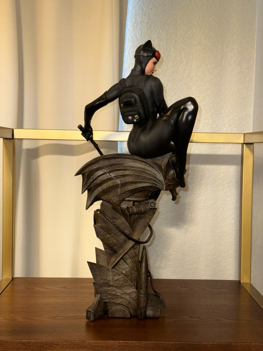 SIDESHOW COLLECTIBLES CATWOMAN PREMIUM FORMAT FIGURE EXCLUSIVE EDITION SOLD OUT - Picture 3 of 16